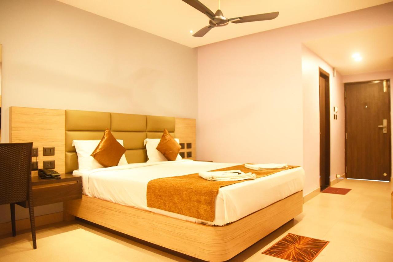 Hotel Om International Gokarna  Buitenkant foto