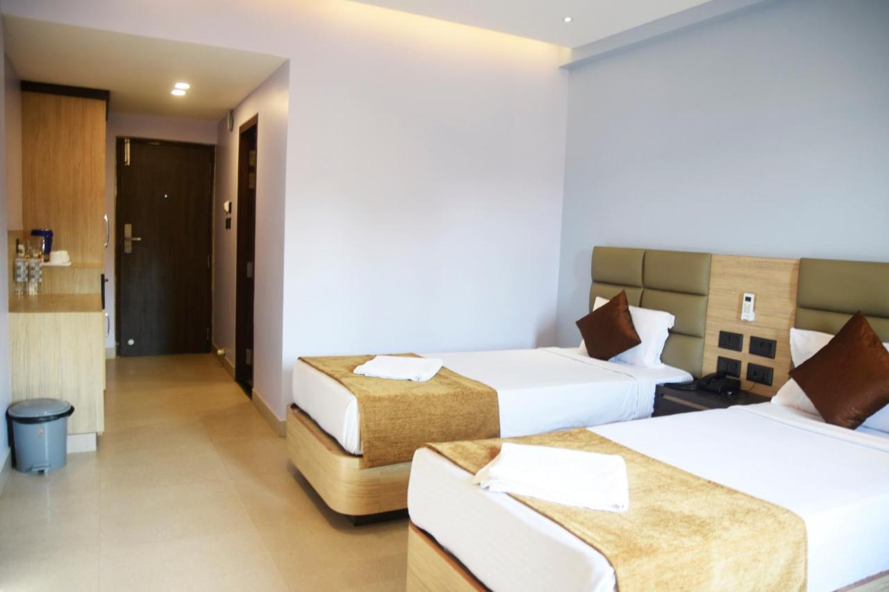 Hotel Om International Gokarna  Buitenkant foto