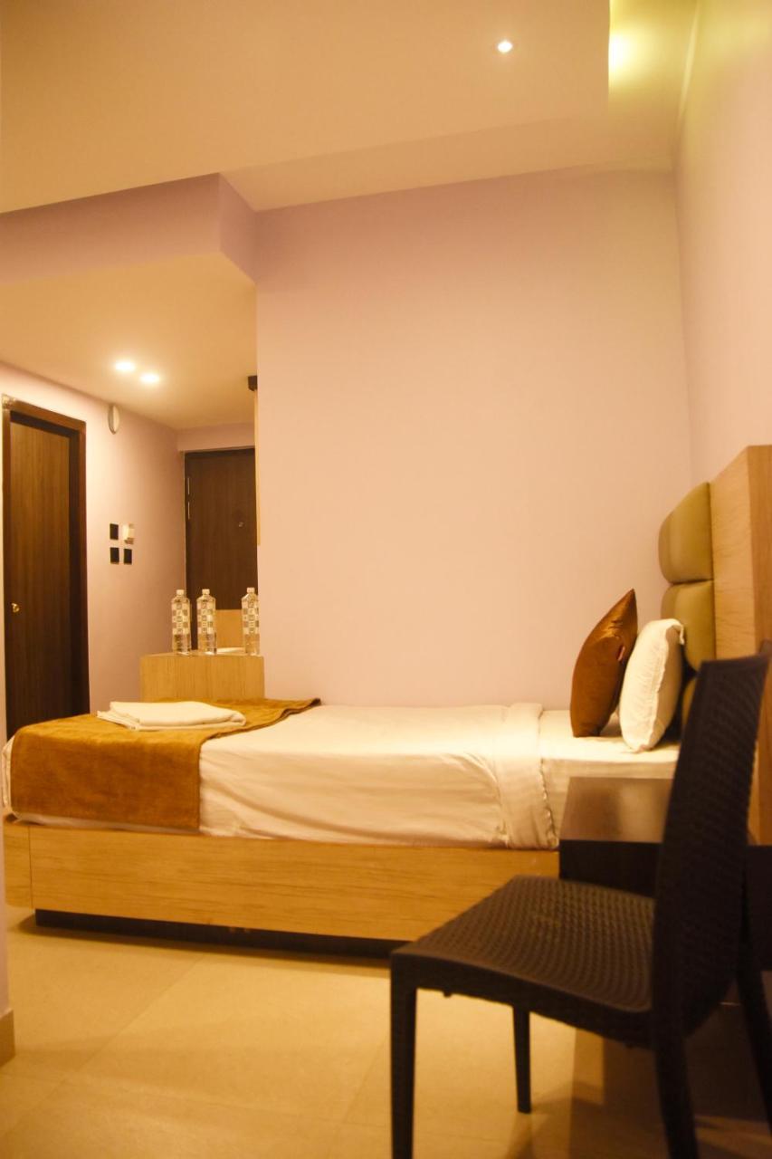 Hotel Om International Gokarna  Buitenkant foto