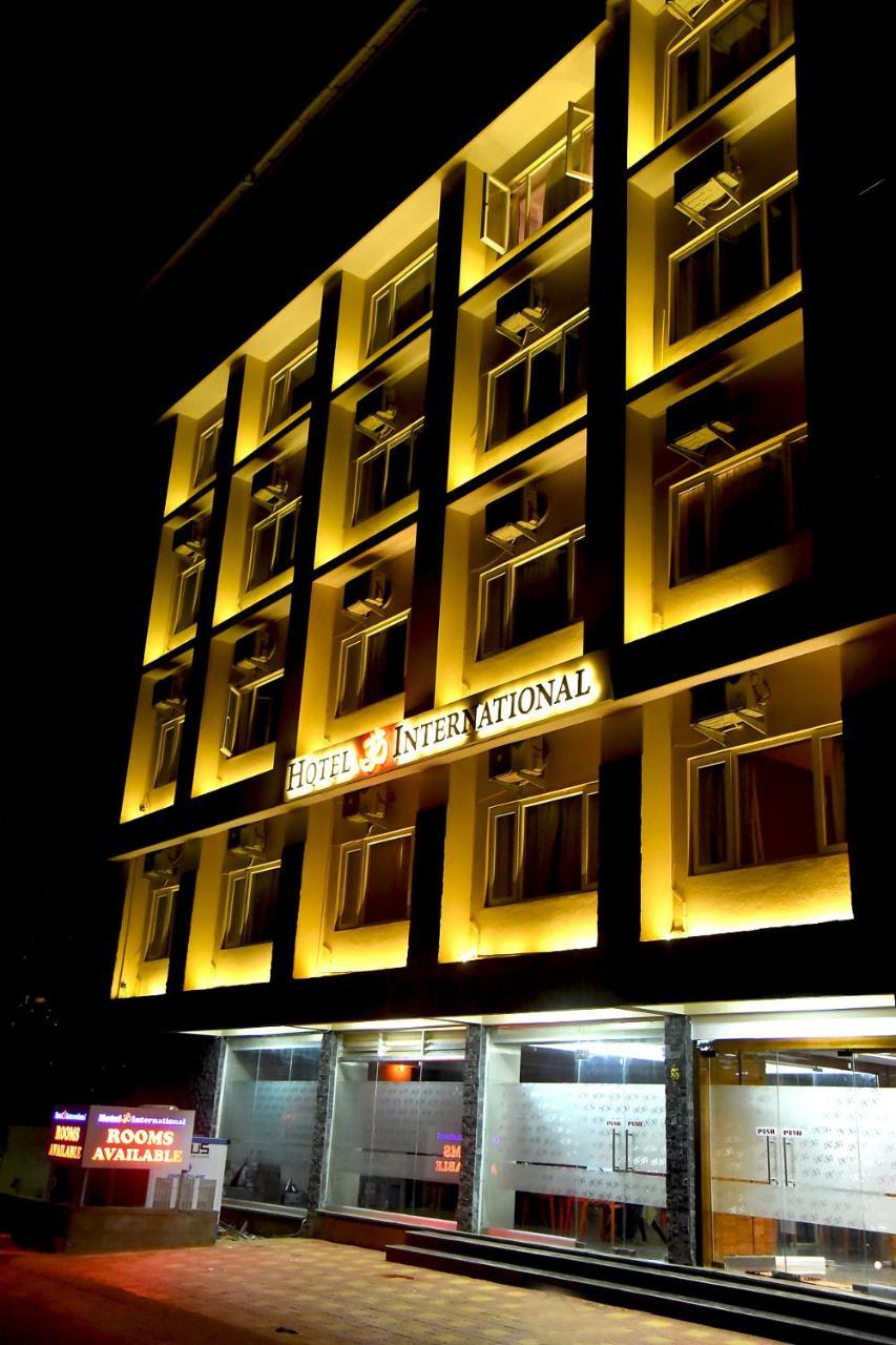 Hotel Om International Gokarna  Buitenkant foto